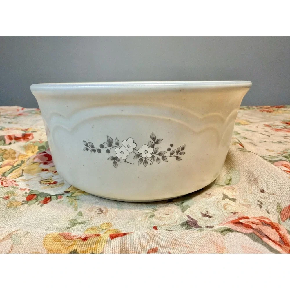 Pfaltzgraff serving vintage